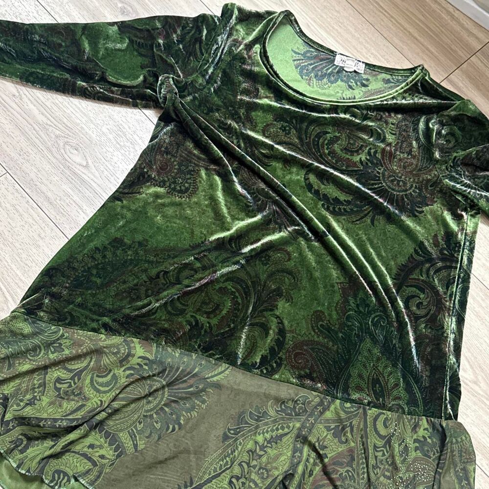 No-brand Women's Green Blouse